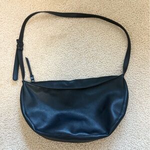 🖤 OAK + FORT Faux Leather Crescent Bag 🖤